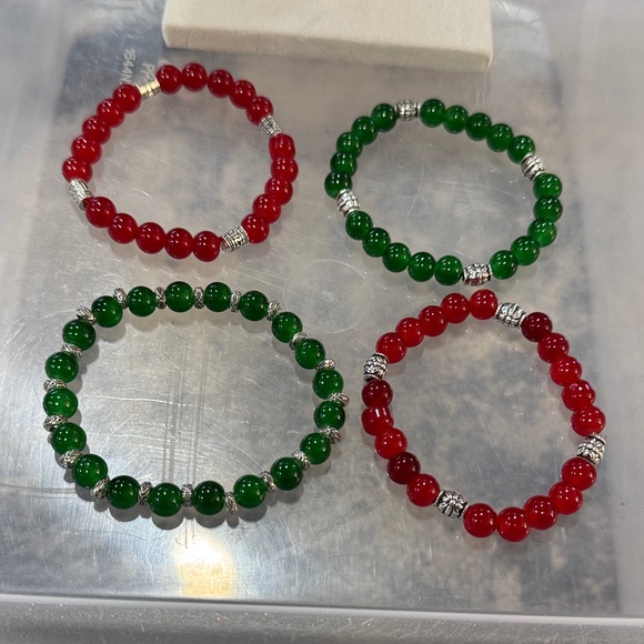 Handmade set of 4 Christmas woman’s bracelets - Picture 1 of 6
